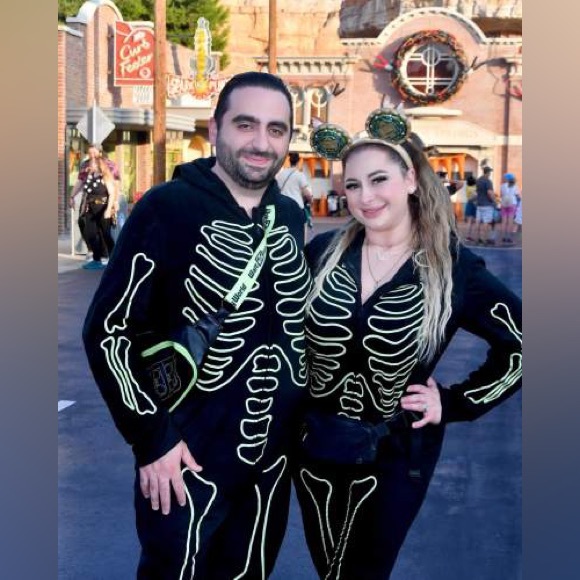 Women’s Glow in the Dark Skeleton Halloween Matching One Piece Suit 🩻 - Picture 7 of 10